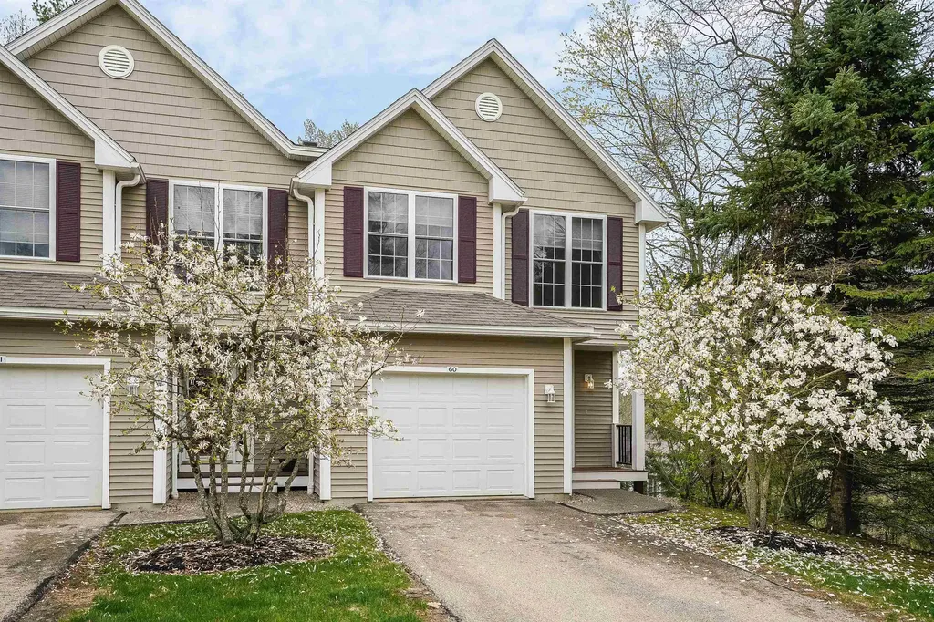 60 Magnolia Lane Newmarket, NH Real Estate Property MLS 4995374