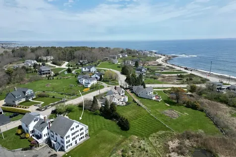 42 Washington Road Rye NH 03870