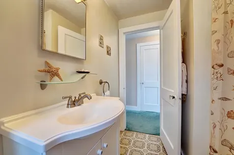 42 Washington Road Rye NH 03870