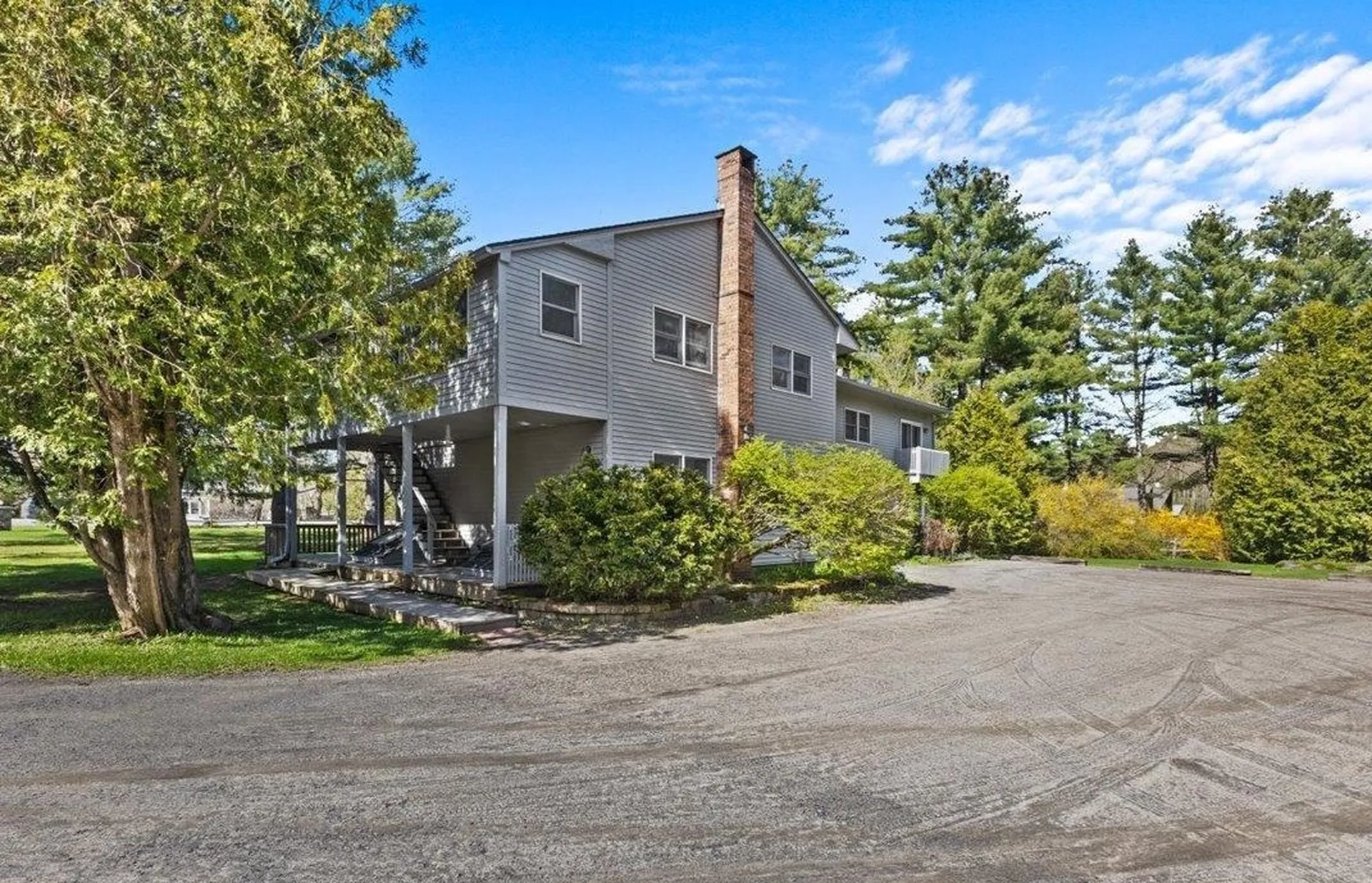 1742 Pucker Street Stowe VT 05672