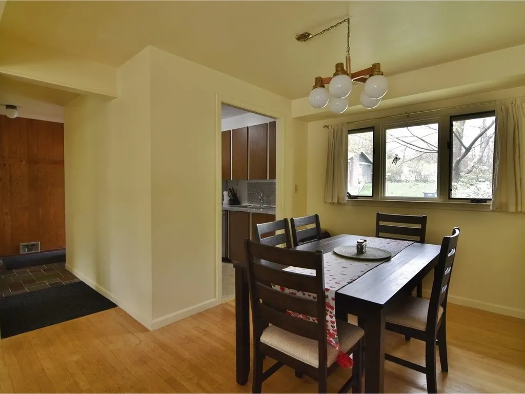 13 Deane Street South Burlington VT 05403