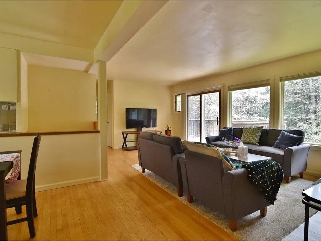 13 Deane Street South Burlington VT 05403