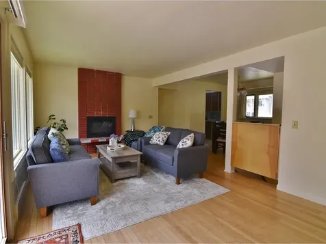 13 Deane Street South Burlington VT 05403