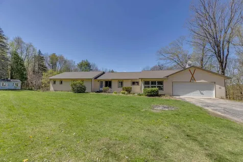 325 Smith Road Holderness NH 03245