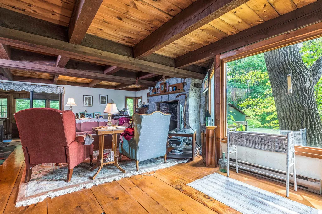 16 Cate Road Deerfield NH 03037