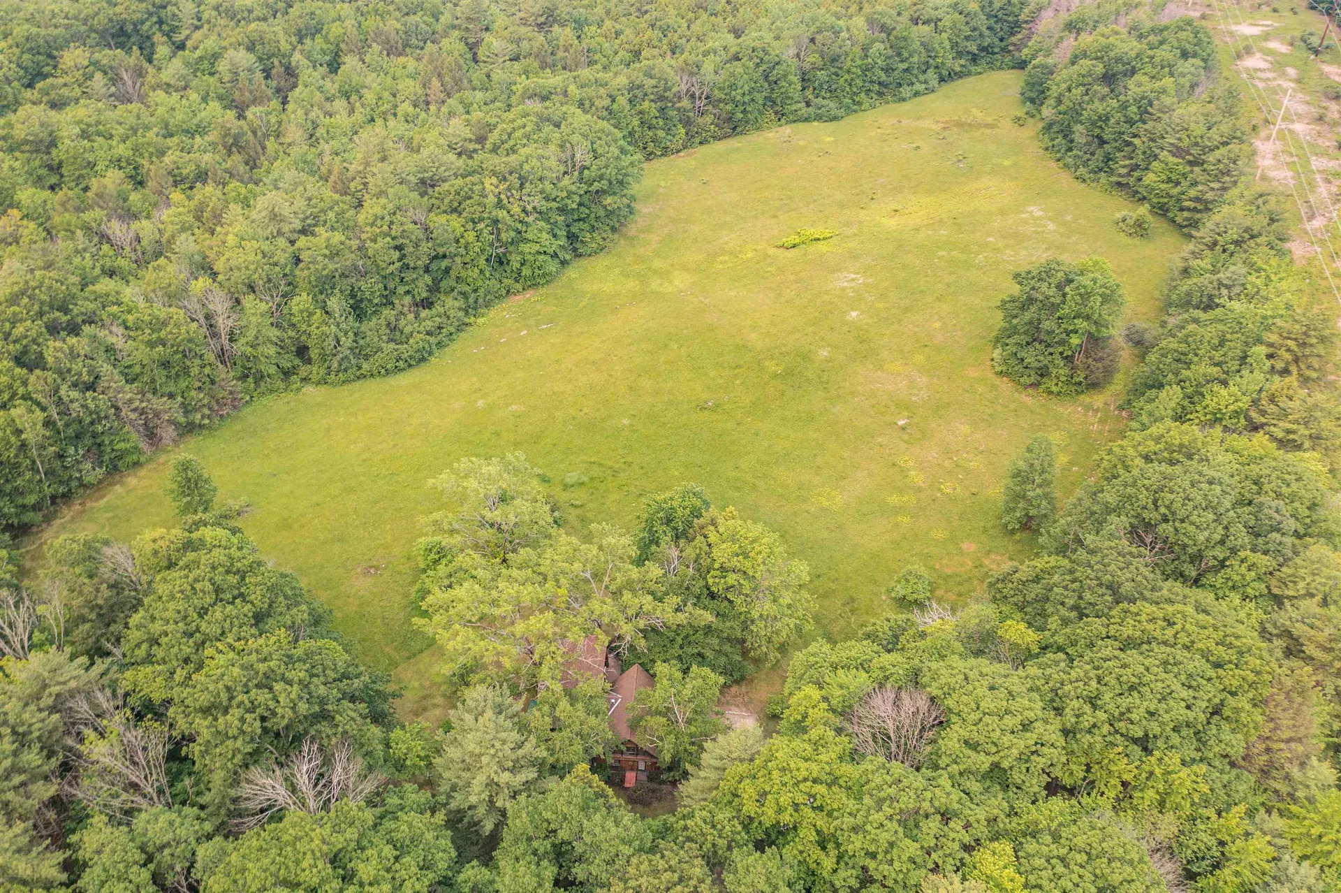 16 Cate Road Deerfield NH 03037