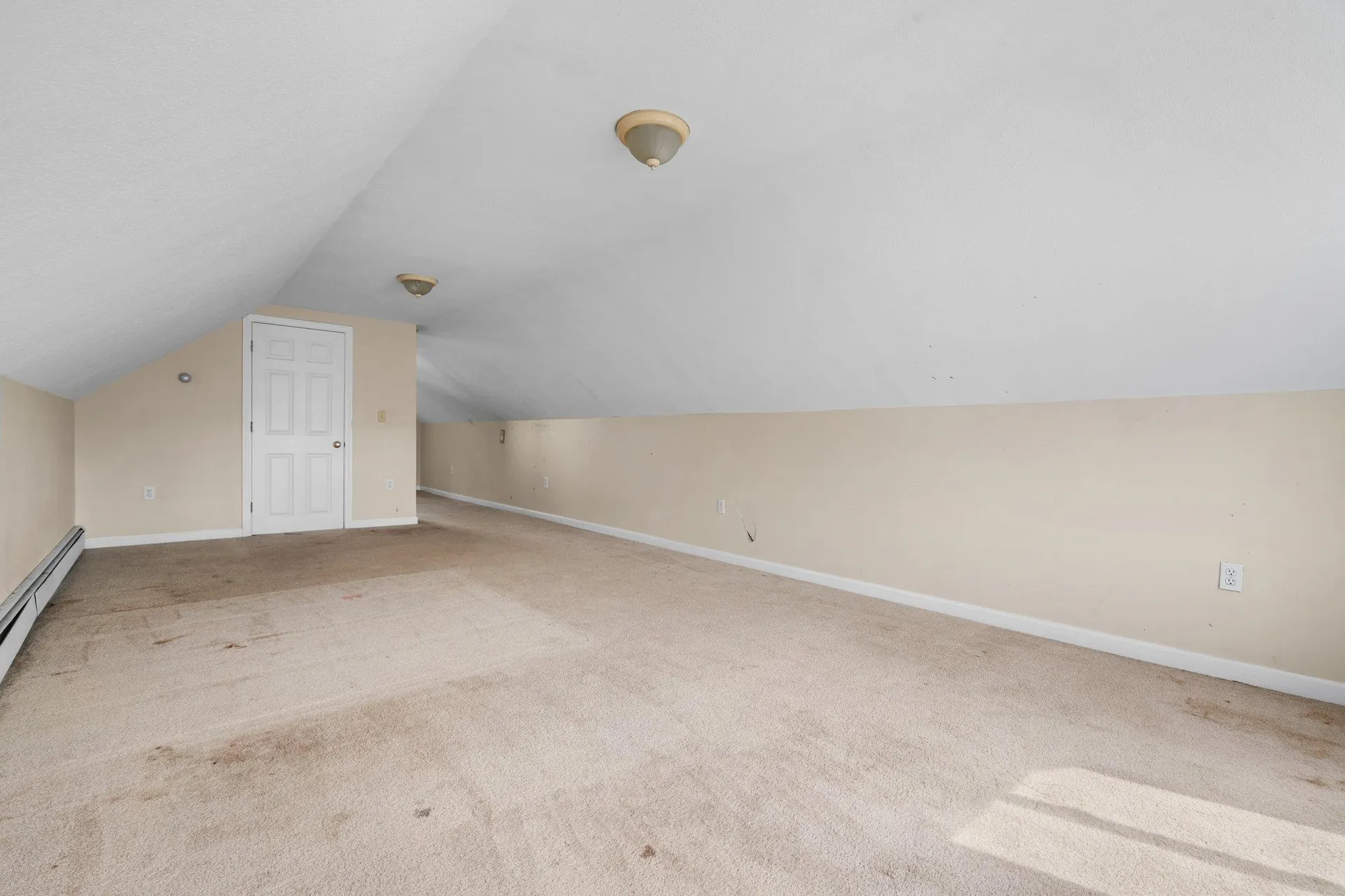 729 West Hollis Street Nashua NH 03062