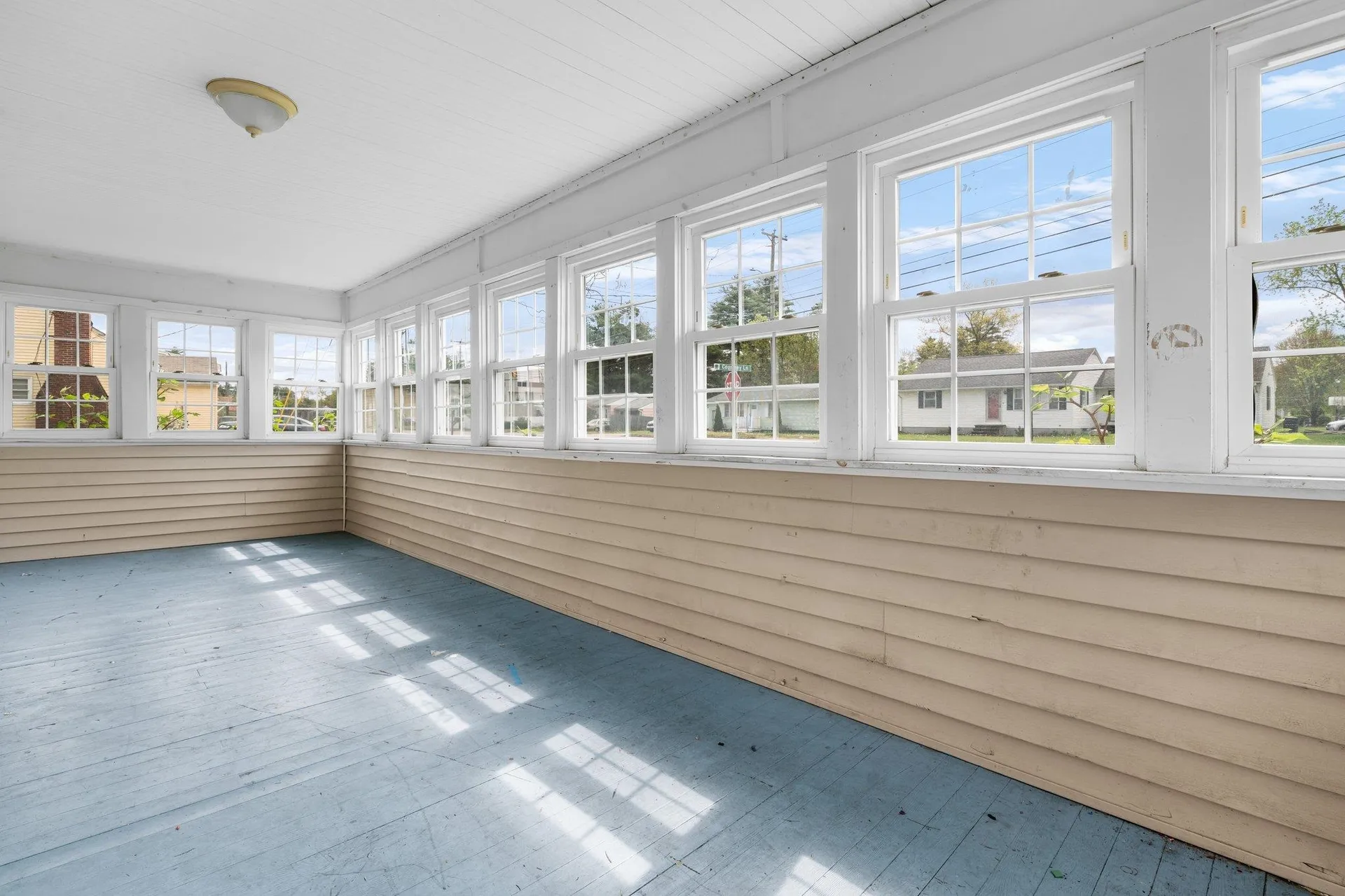 729 West Hollis Street Nashua NH 03062