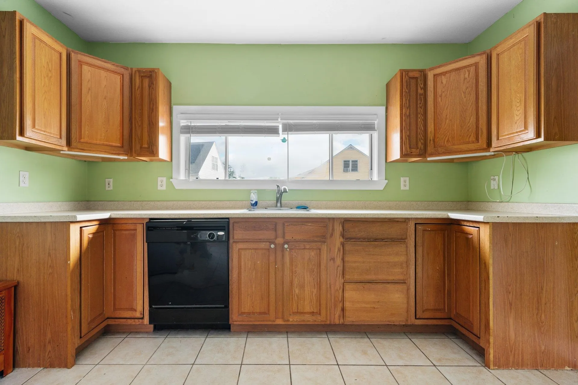 729 West Hollis Street Nashua NH 03062