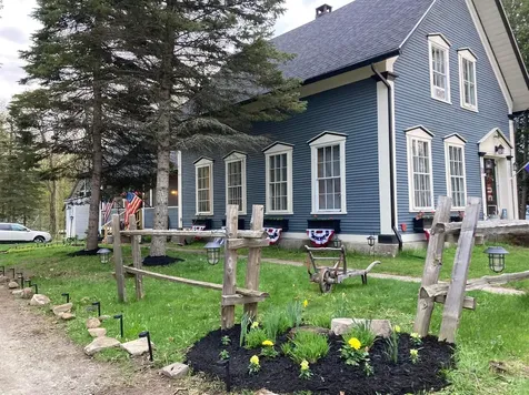 31 Congress Court Barton VT 05822