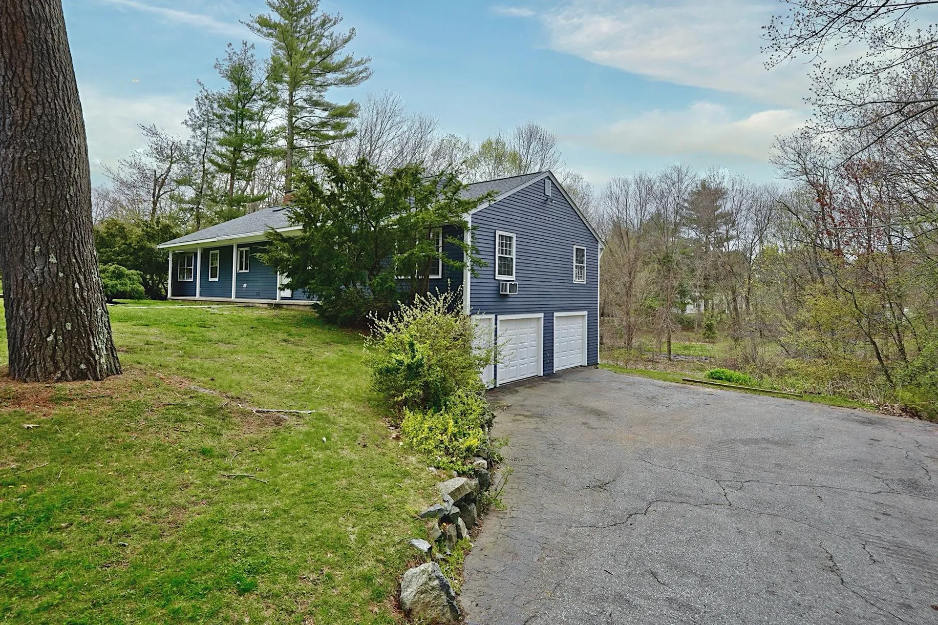 15 Juniper Road North Hampton NH 03862