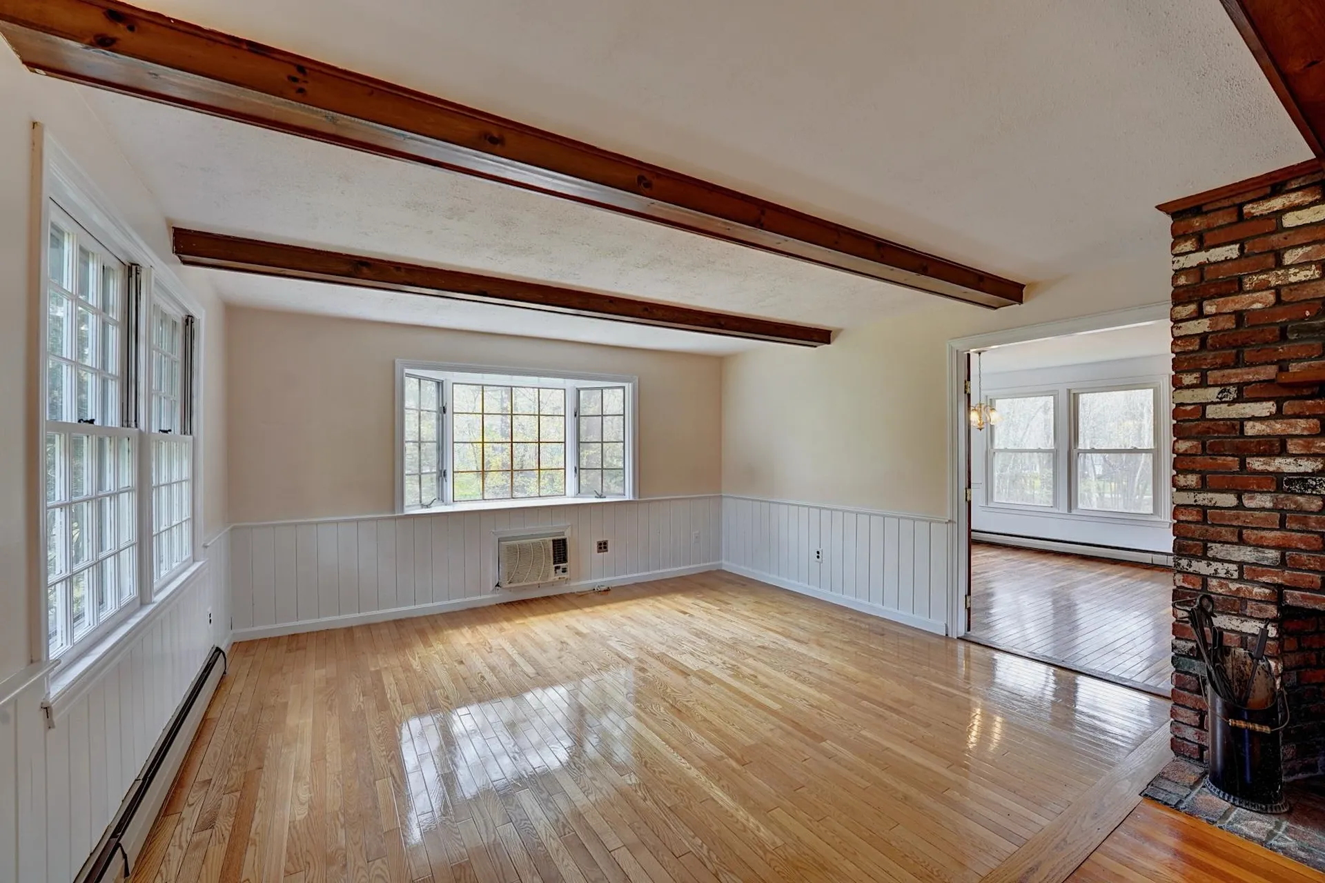 15 Juniper Road North Hampton NH 03862