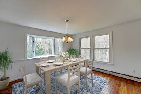 15 Juniper Road North Hampton NH 03862