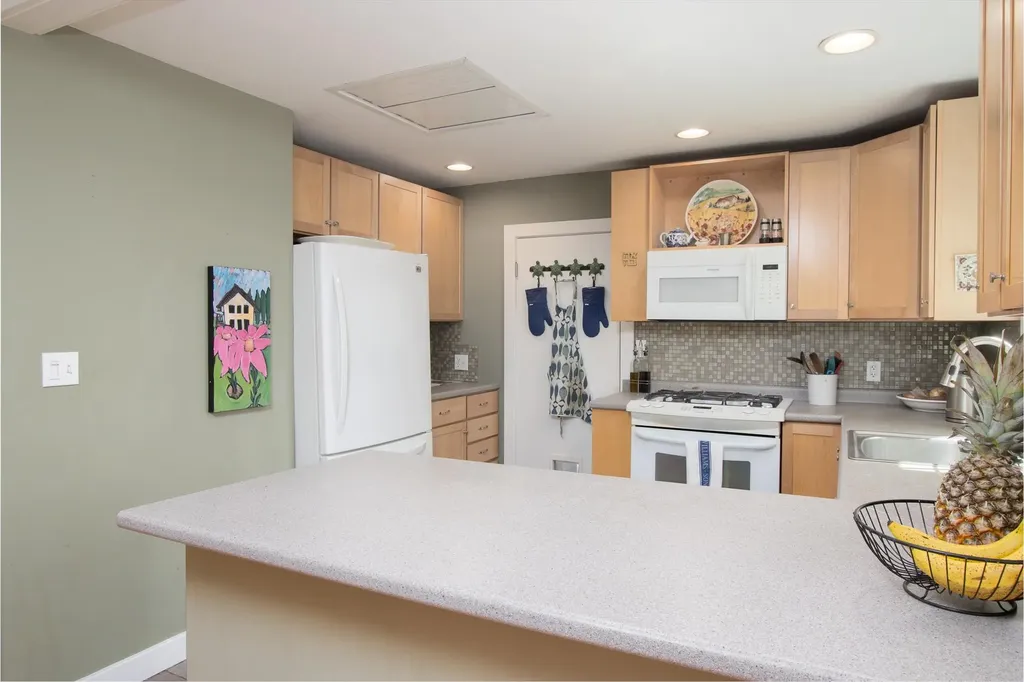 54 Dunklee Street Concord NH 03301