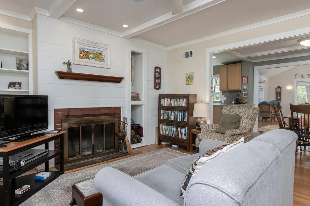 54 Dunklee Street Concord NH 03301