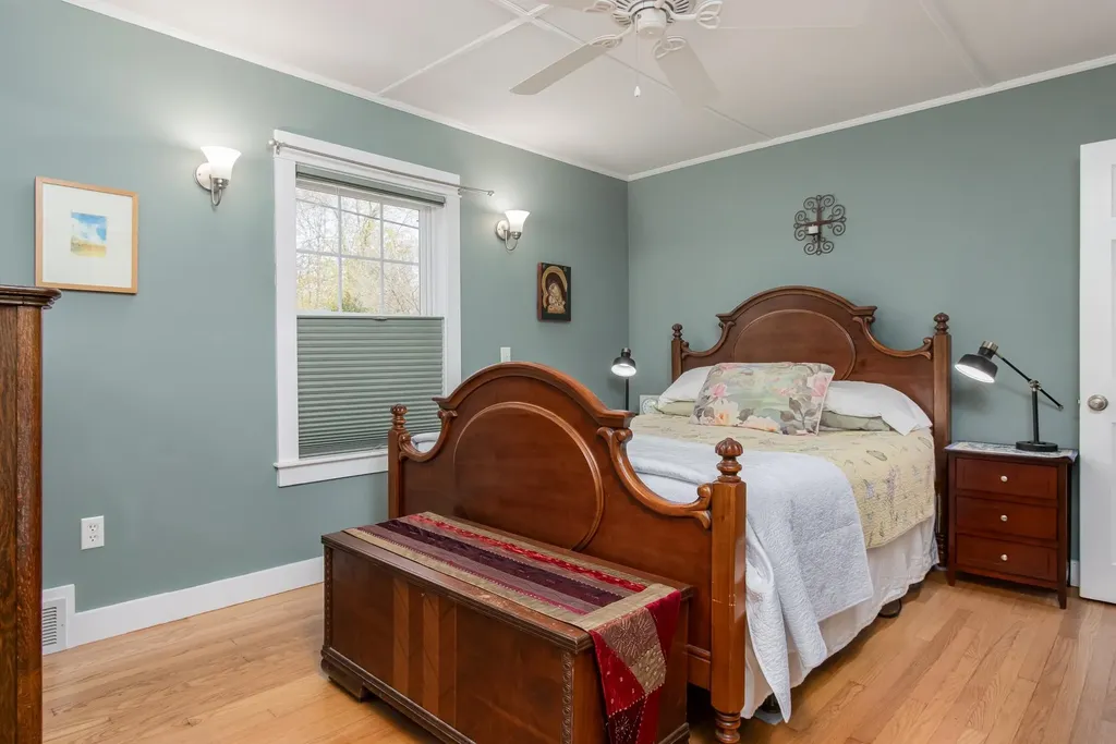 54 Dunklee Street Concord NH 03301