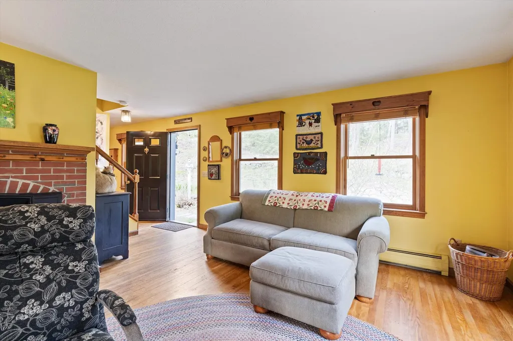 26 Balch Farm Road Bennington NH 03442