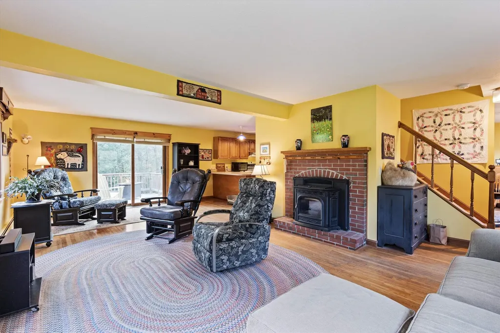 26 Balch Farm Road Bennington NH 03442