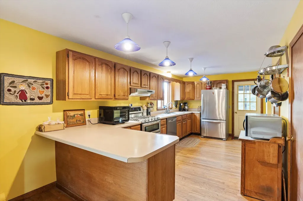 26 Balch Farm Road Bennington NH 03442