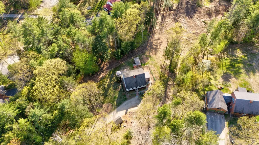 26 Balch Farm Road Bennington NH 03442