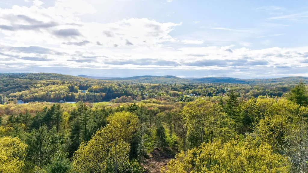 26 Balch Farm Road Bennington NH 03442