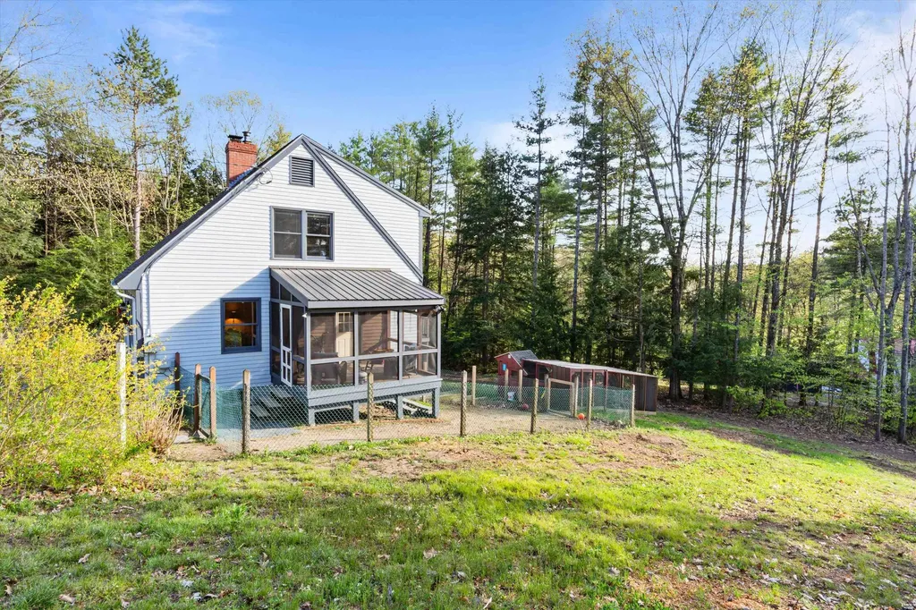26 Balch Farm Road Bennington NH 03442