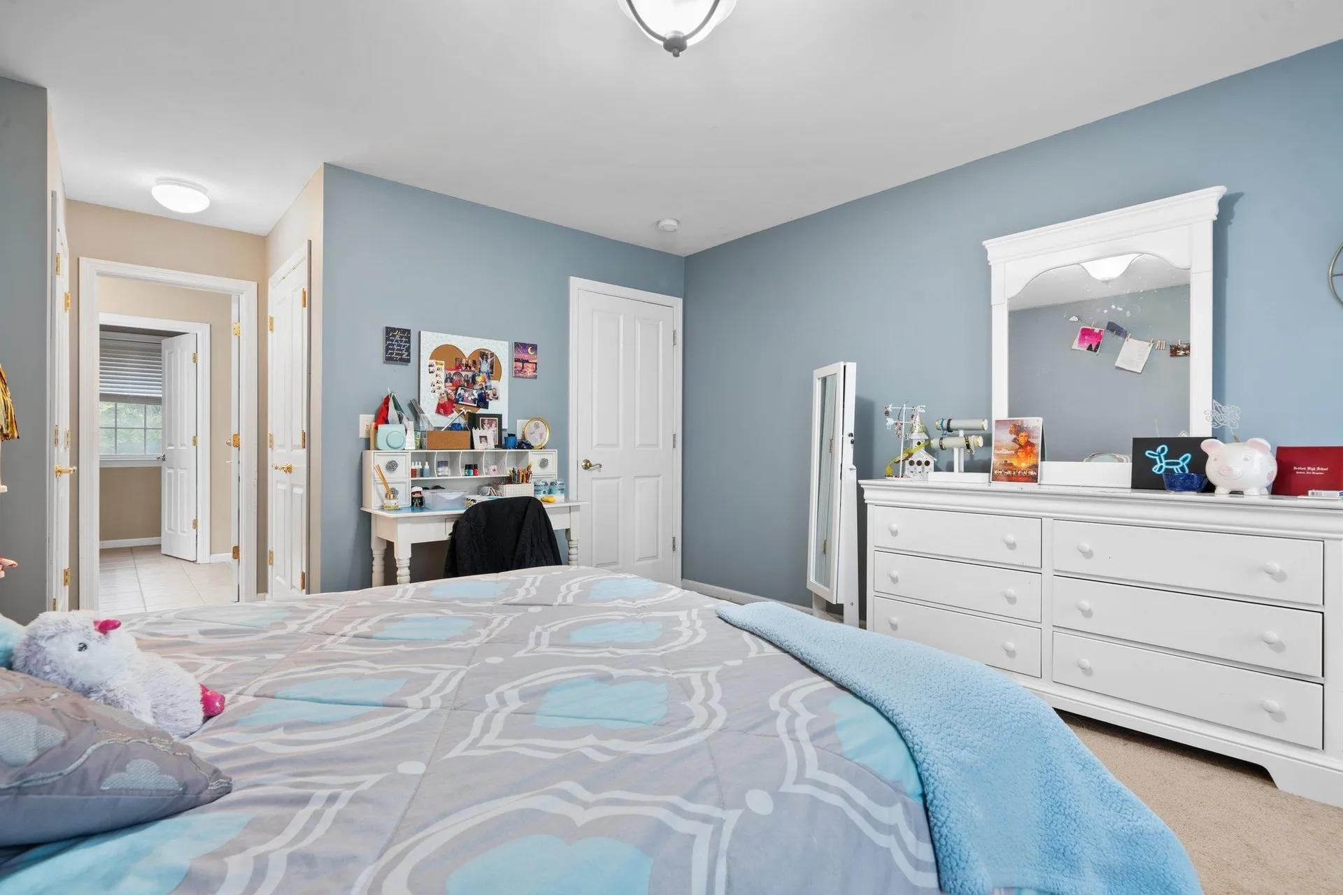 30 Pondfield Road Bedford NH 03110