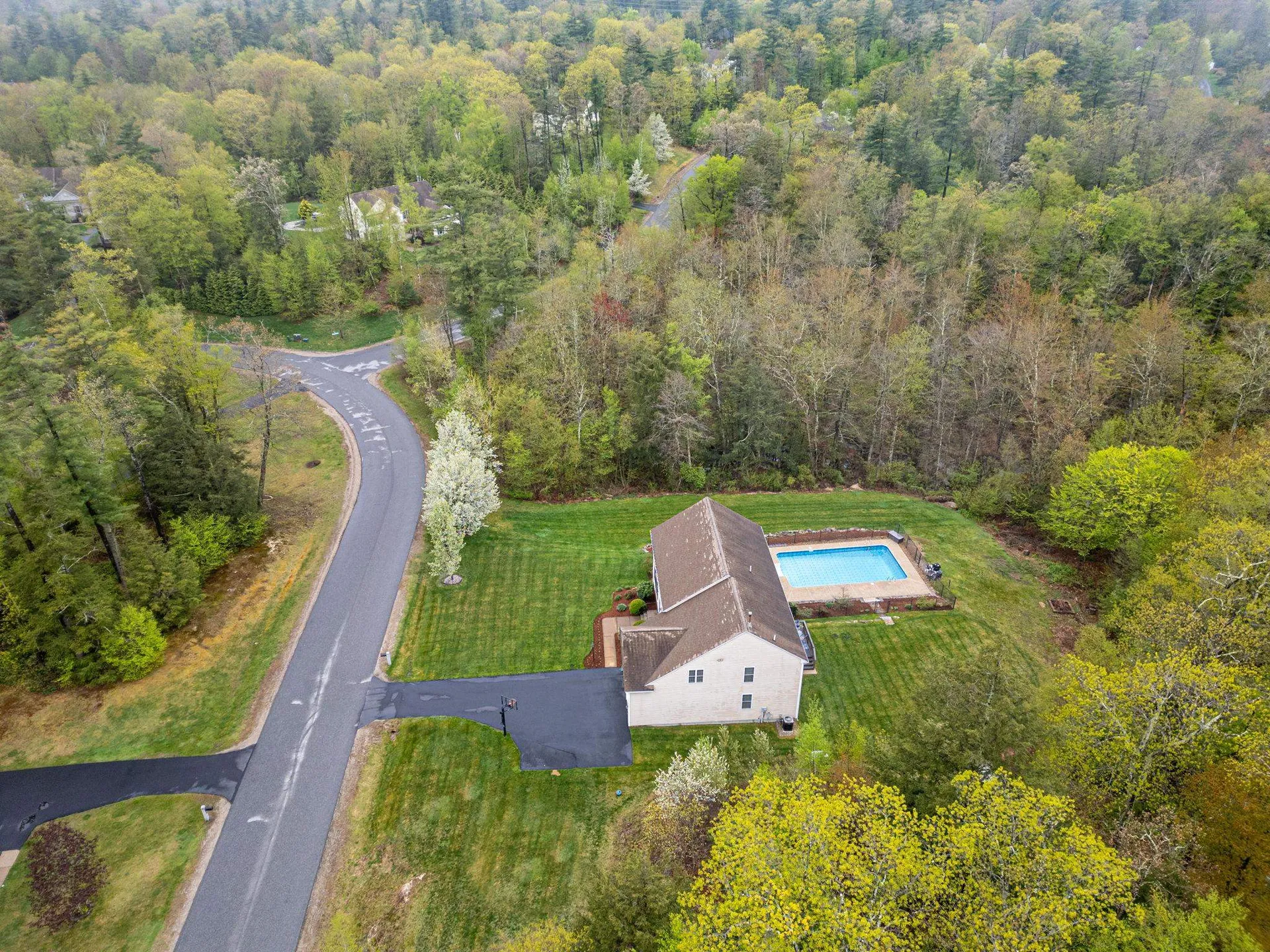 30 Pondfield Road Bedford NH 03110