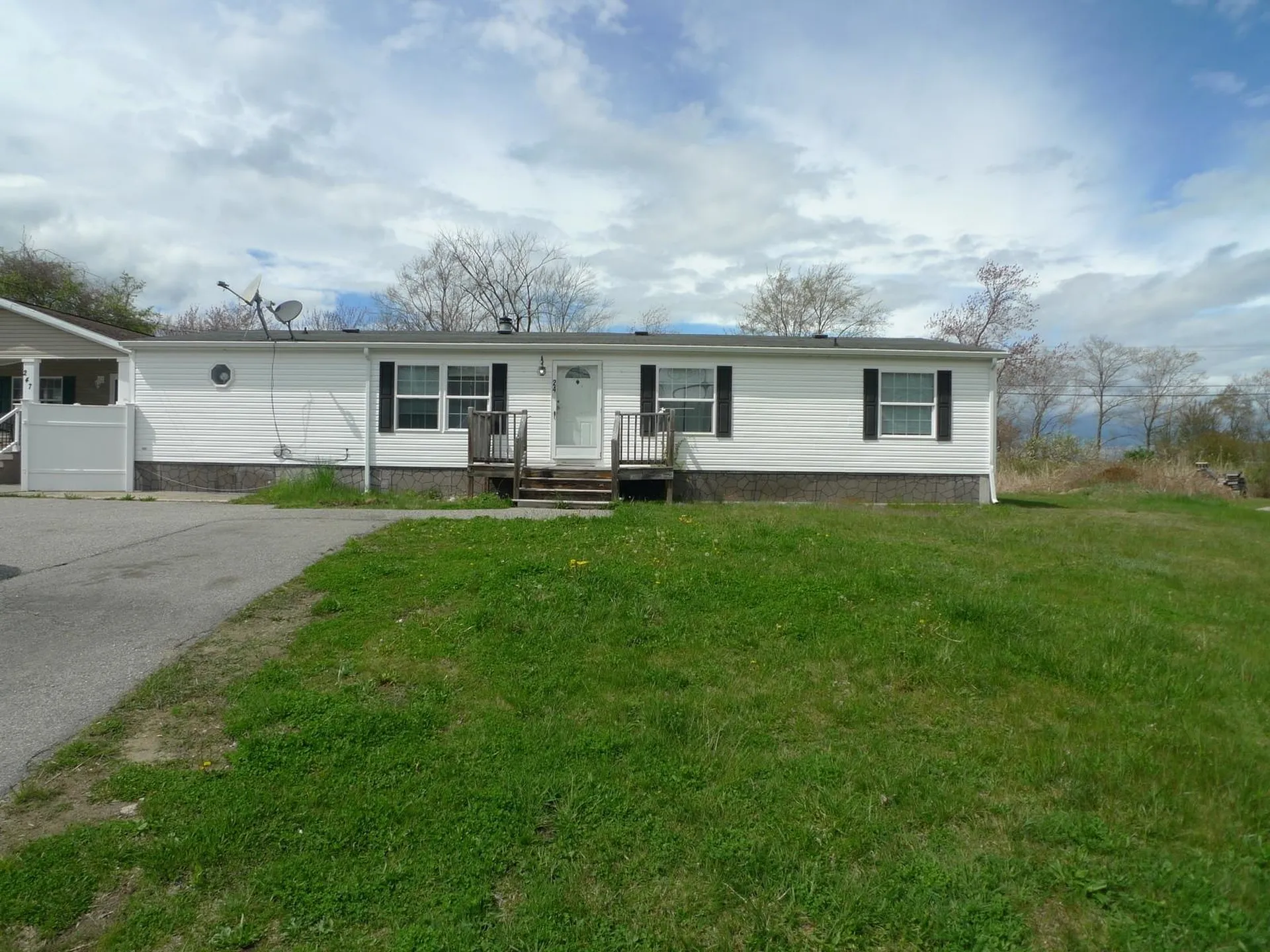 249 South Main Street Seabrook NH 03874