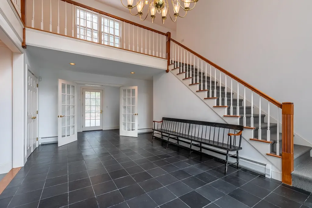 7 Heather Lane Hanover NH 03755