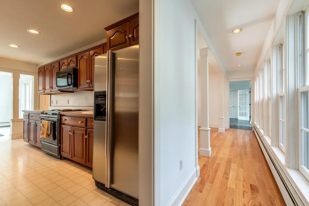 7 Heather Lane Hanover NH 03755