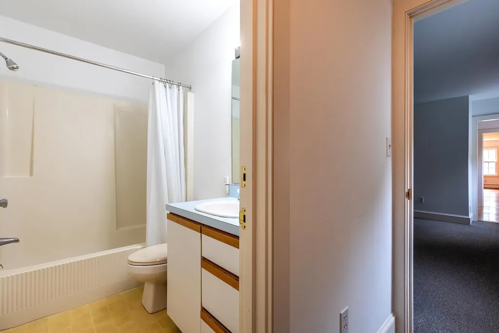 7 Heather Lane Hanover NH 03755