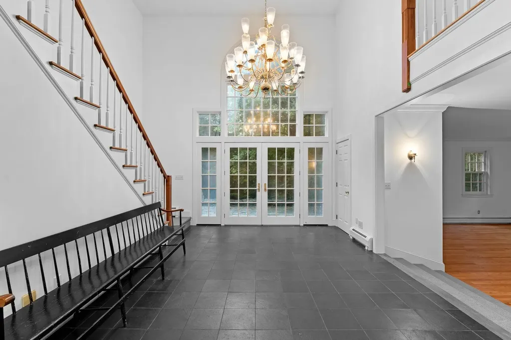 7 Heather Lane Hanover NH 03755