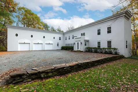 7 Heather Lane Hanover NH 03755