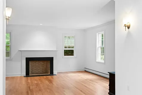 7 Heather Lane Hanover NH 03755