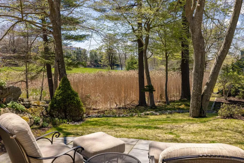 57 Ducks Head Road New Castle NH 03854