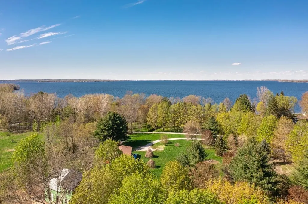 33 North Shore Road Isle La Motte VT 05463