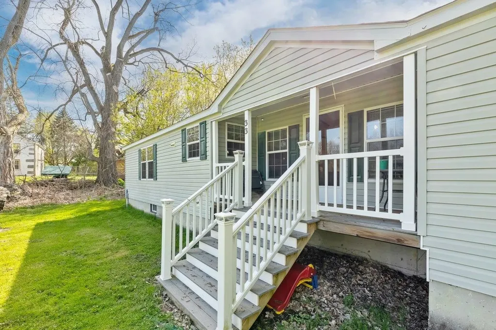 33 North Shore Road Isle La Motte VT 05463