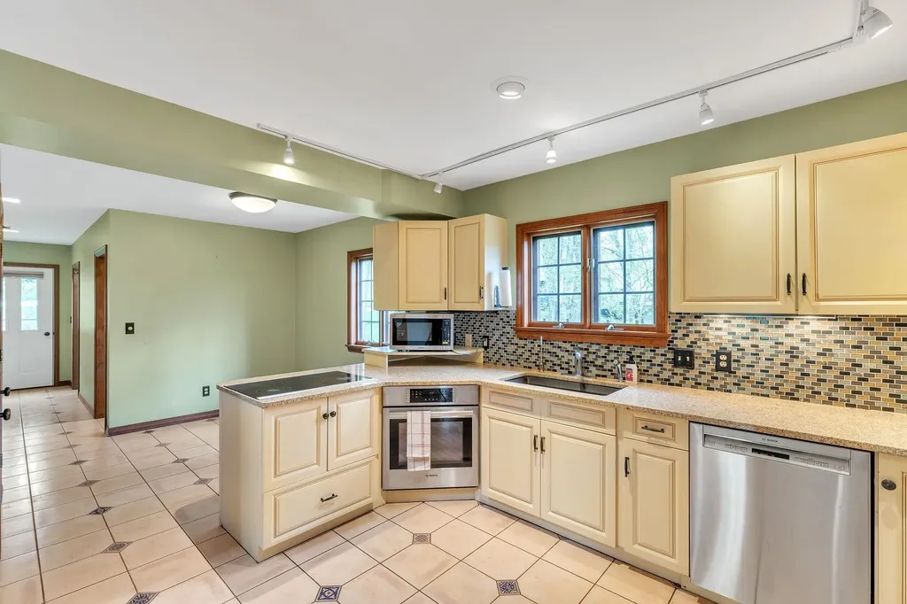 329 Murray Hill Drive Montpelier VT 05602