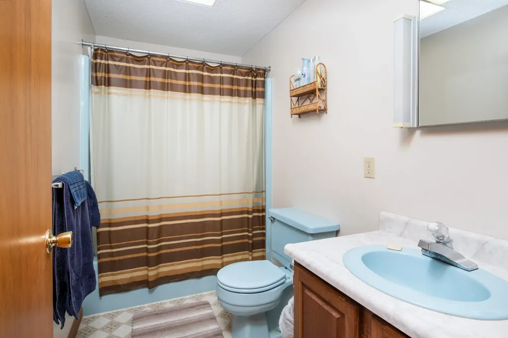 2074 Route 100 Pittsfield VT 05762