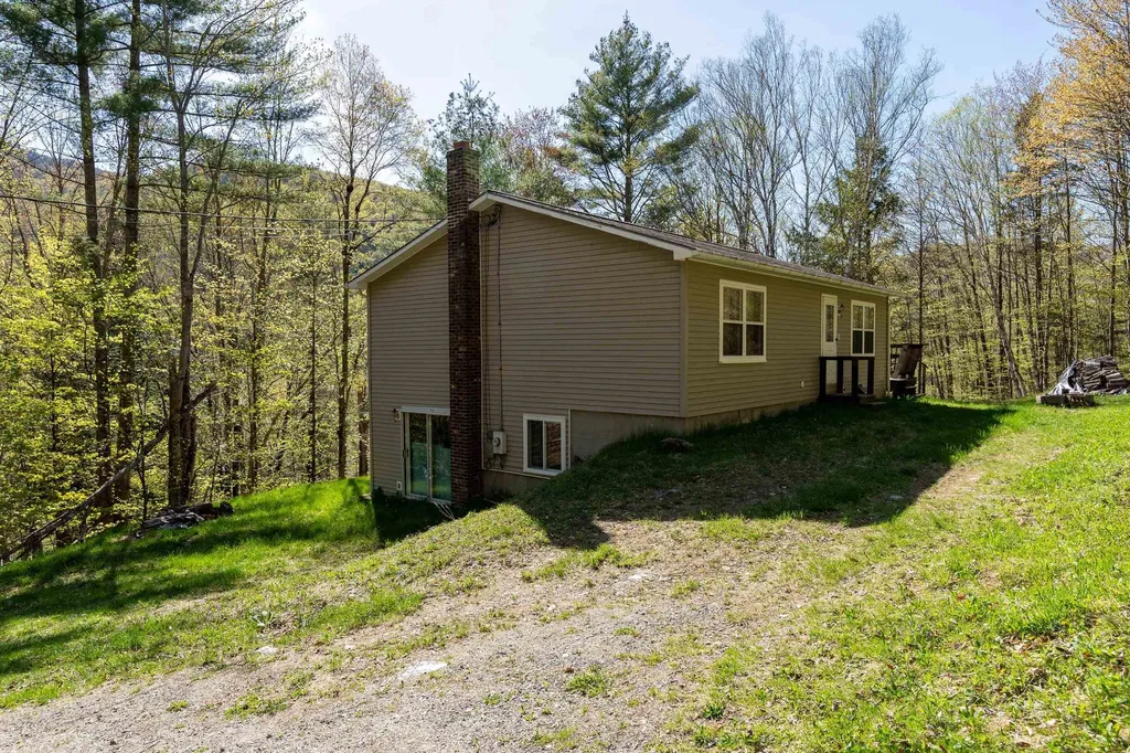 2074 Route 100 Pittsfield VT 05762