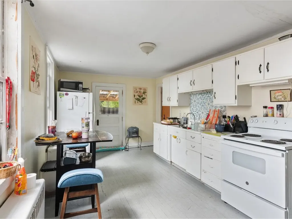 34 South Maple Street Vergennes VT 05491