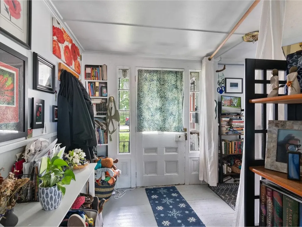 34 South Maple Street Vergennes VT 05491