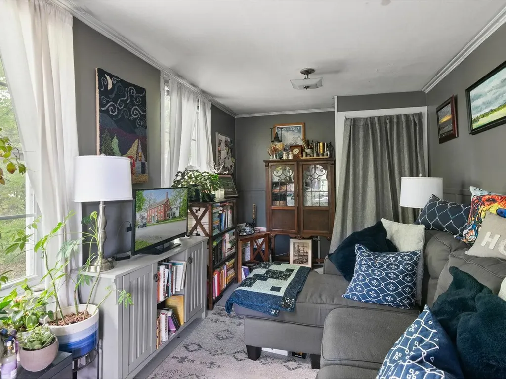34 South Maple Street Vergennes VT 05491