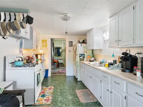 34 South Maple Street Vergennes VT 05491