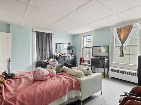 34 South Maple Street Vergennes VT 05491