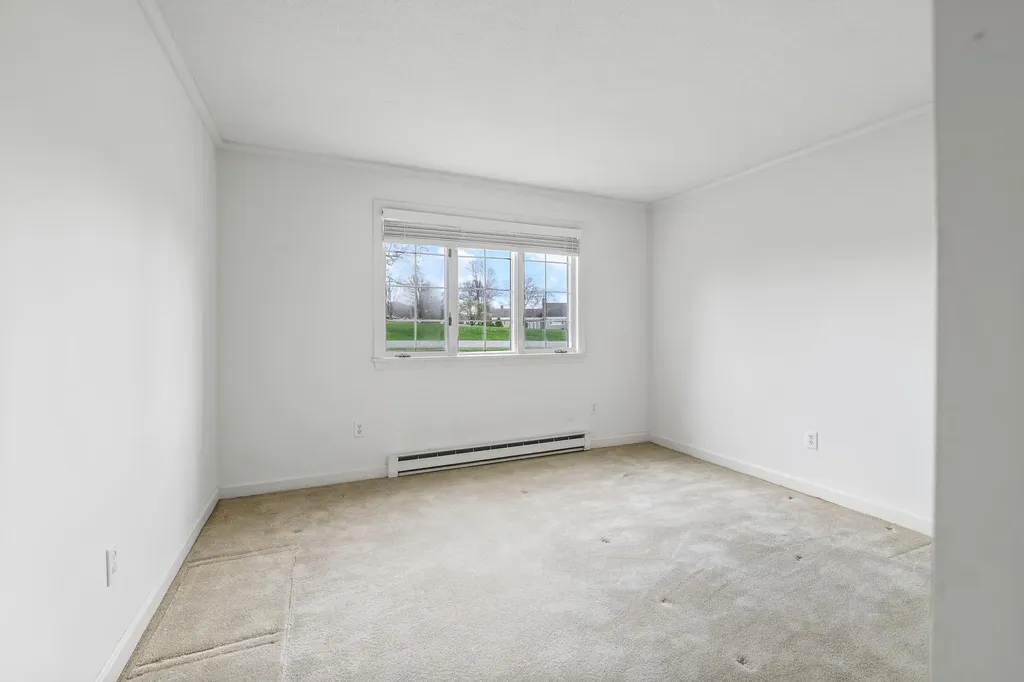 127 Hilltop Place New London NH 03257