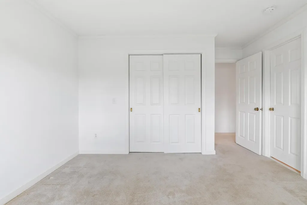 127 Hilltop Place New London NH 03257