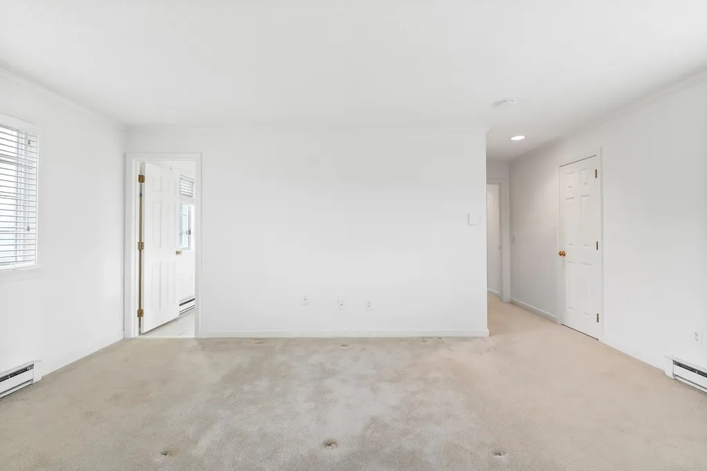127 Hilltop Place New London NH 03257