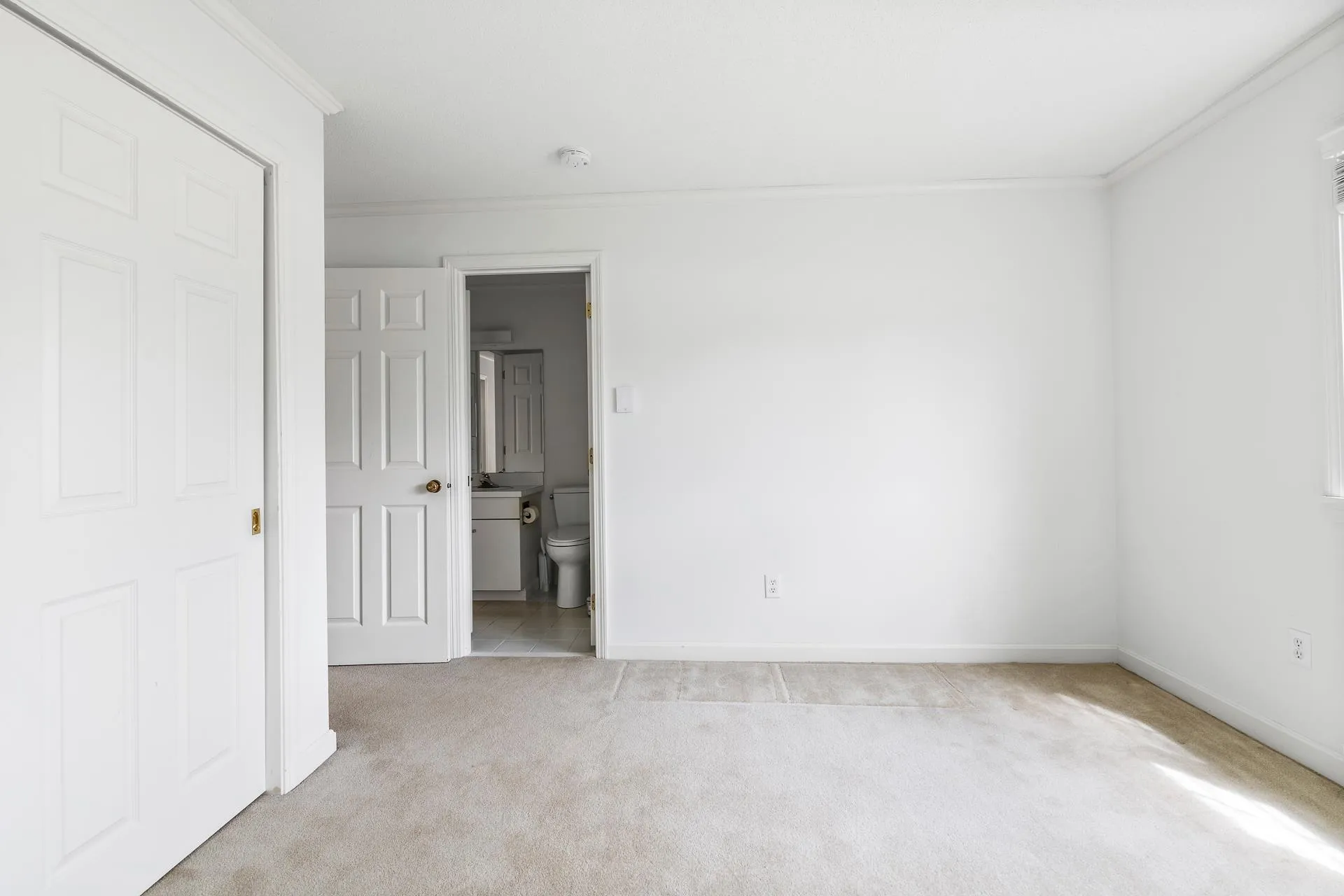 127 Hilltop Place New London NH 03257